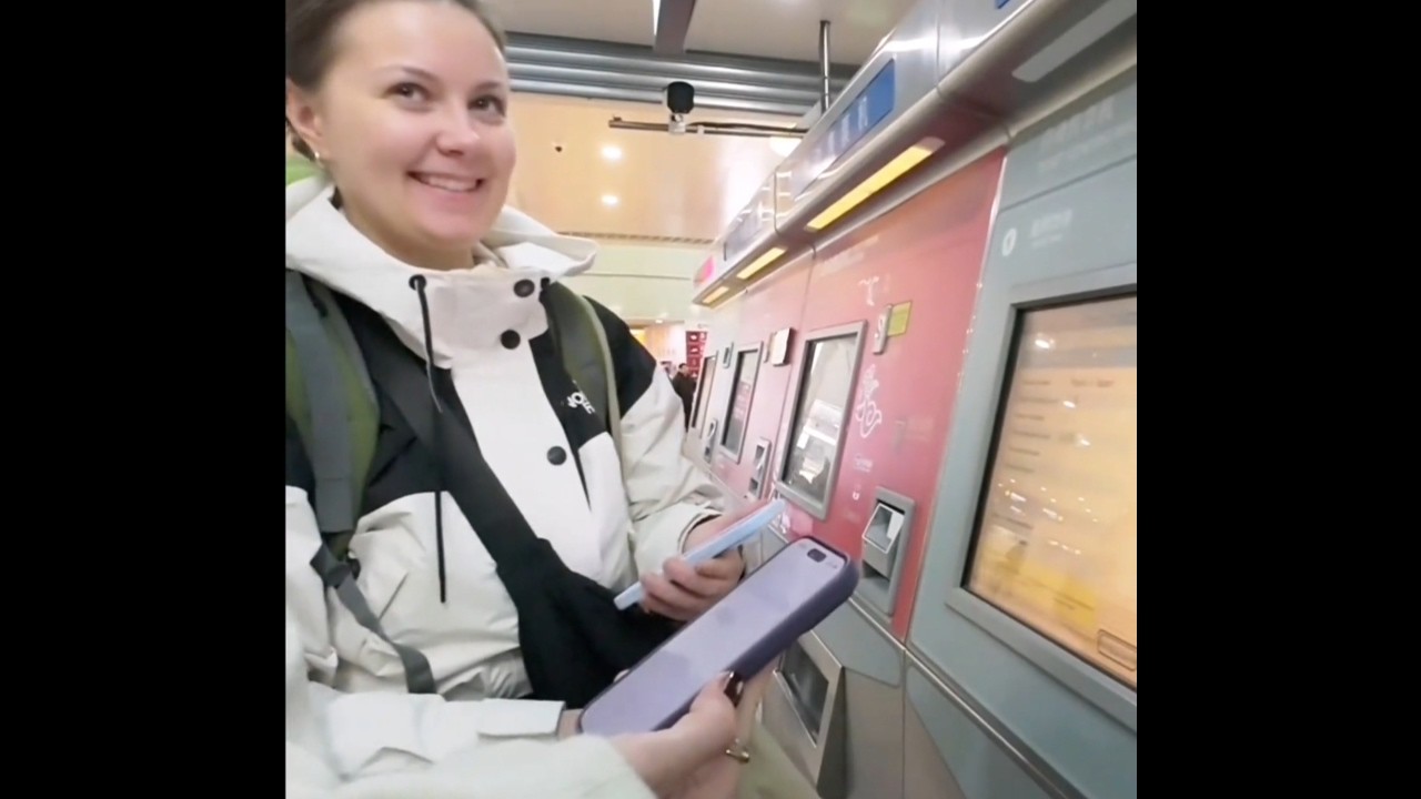 机场指路系列第三十集其实国人去到一个陌生的城市很多也蒙圈不分年龄希望我的举手之劳能给他们带来便利#真实生活分享计划 #机场 #英语 #帮助别人快乐自己 #vlog十亿流量扶持计划