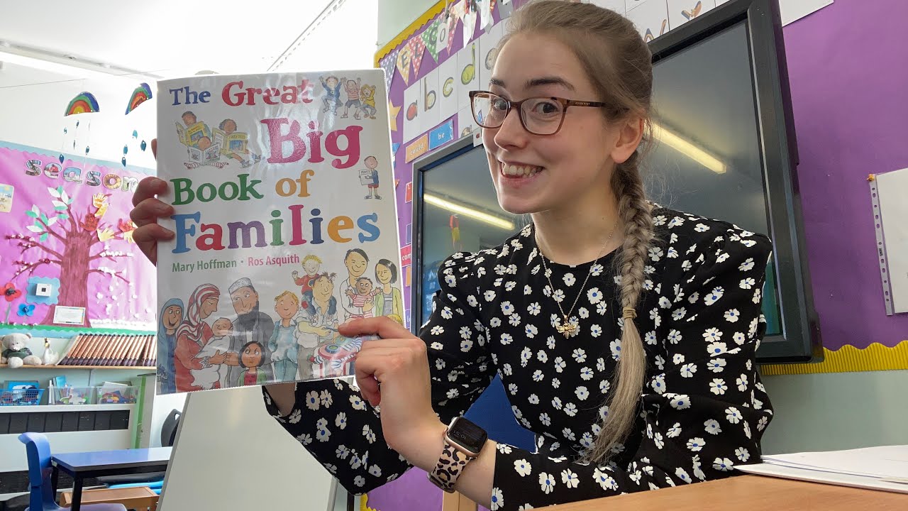 The Great Big Book of Families Mary Hoffman and Ros Asquith 🏡👨‍👩‍👧‍👦🐈🐶