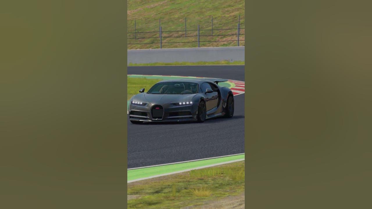 supra-mk4-tuned-vs-bugatti-chiron-track-race-barcelona-shorts