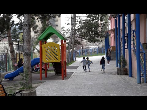 საქართველოში ახალი სკოლები და ბაღები აშენდება - შეფასებები ბორჯომიდან (R)