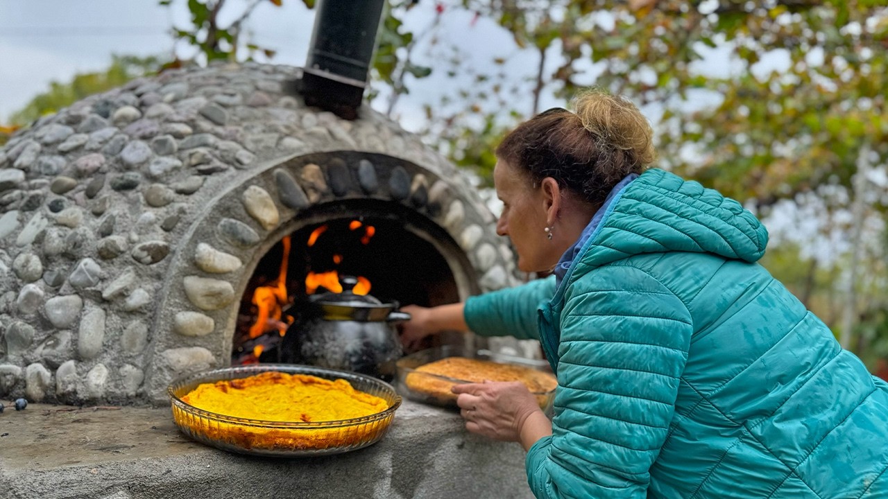 Cooking Ancient Albanian COMLEK in the Heart of the Village! 🧅🔥 (It Tasted Insane!)