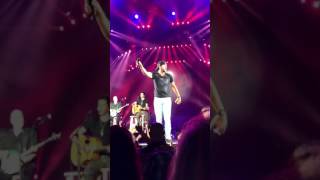 Sweet Caroline/Uptown Funk - Luke Bryan - Progressive Field (Cleveland, Ohio 7/15/17)