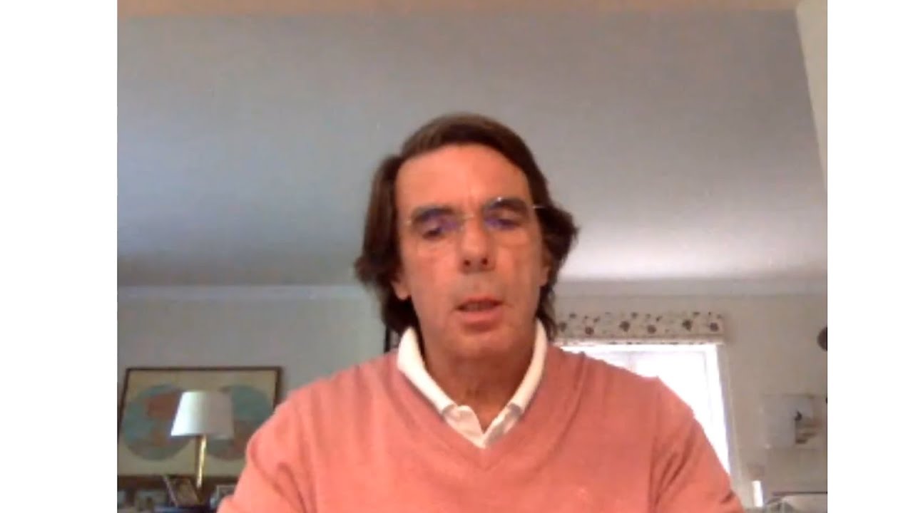 Aznar recuerda cómo le insultaba Chávez y dice que envidia a Ayuso