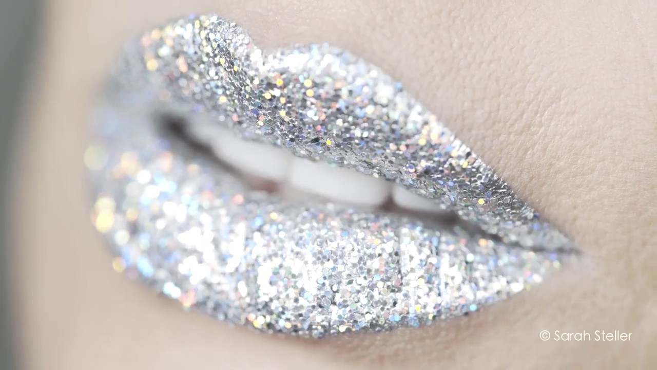 3D Silver Holographic Glitter Lips Makeup Tutorial