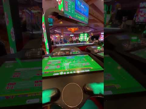 Las Vegas at Night looks so beautiful 馃ぉ鉂わ笍馃嚭馃嚫鉂わ笍