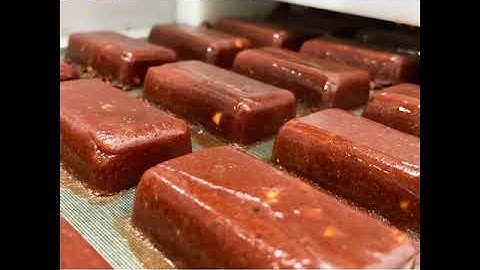 Production of date paste bars with cashews