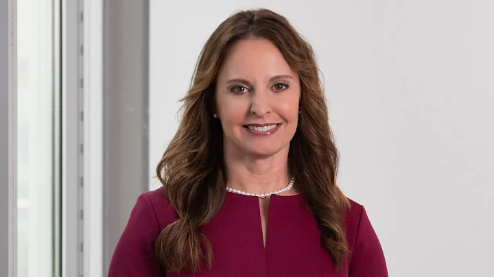 Lori Kalic | Women of Eminence