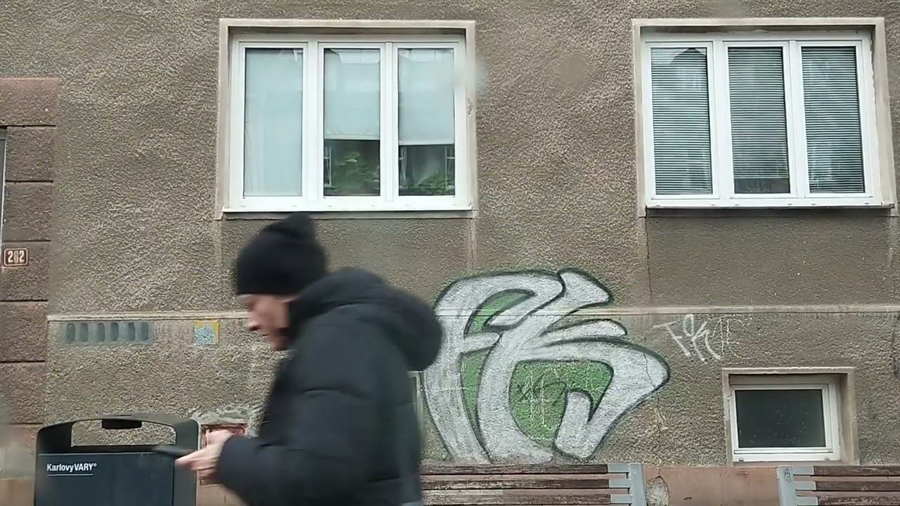 Bus 12 Karlovy Vary dolní nádraží terminál-konečná