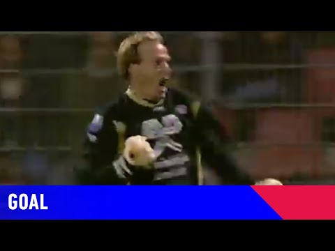 KEEPERSDOELPUNT Pieckenhagen | AZ - Heracles Almelo (05-11-2005) | Goal