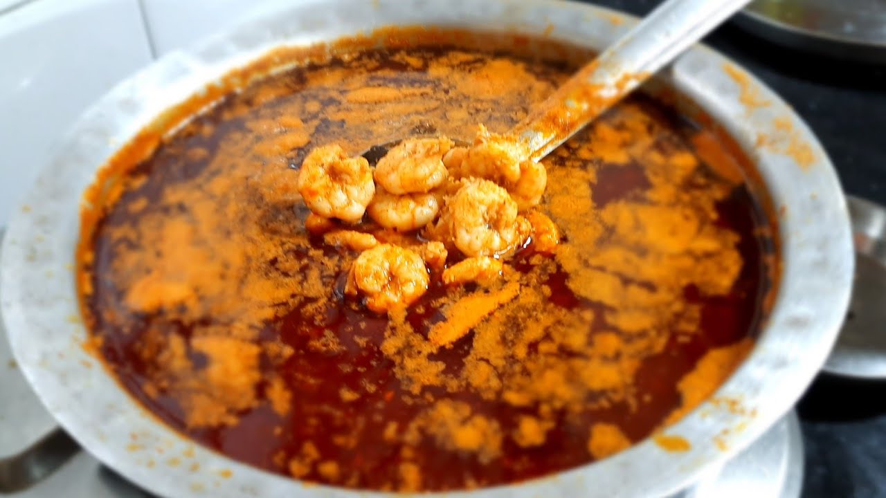 झणझणीत कोलंबीचा रस्सा | Spicy Prawns curry