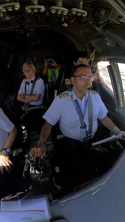 Crazy Hard Landing on Boeing 727