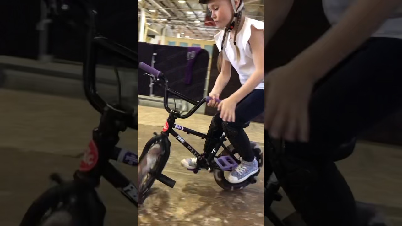 Young girl has amazing skills on bmx! 