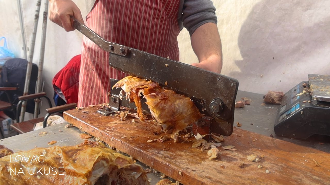 ДОБРО ПОЖАЛОВАТЬ В СЕРБИЮ! ЖАРЕНАЯ СВИНИНА И БАРАНИНА ВЕЗДЕ