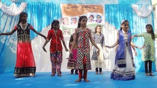 Chanda Chamke - Full Song | Fanaa - Isapar Primary School (download help click on SHOW MORE)