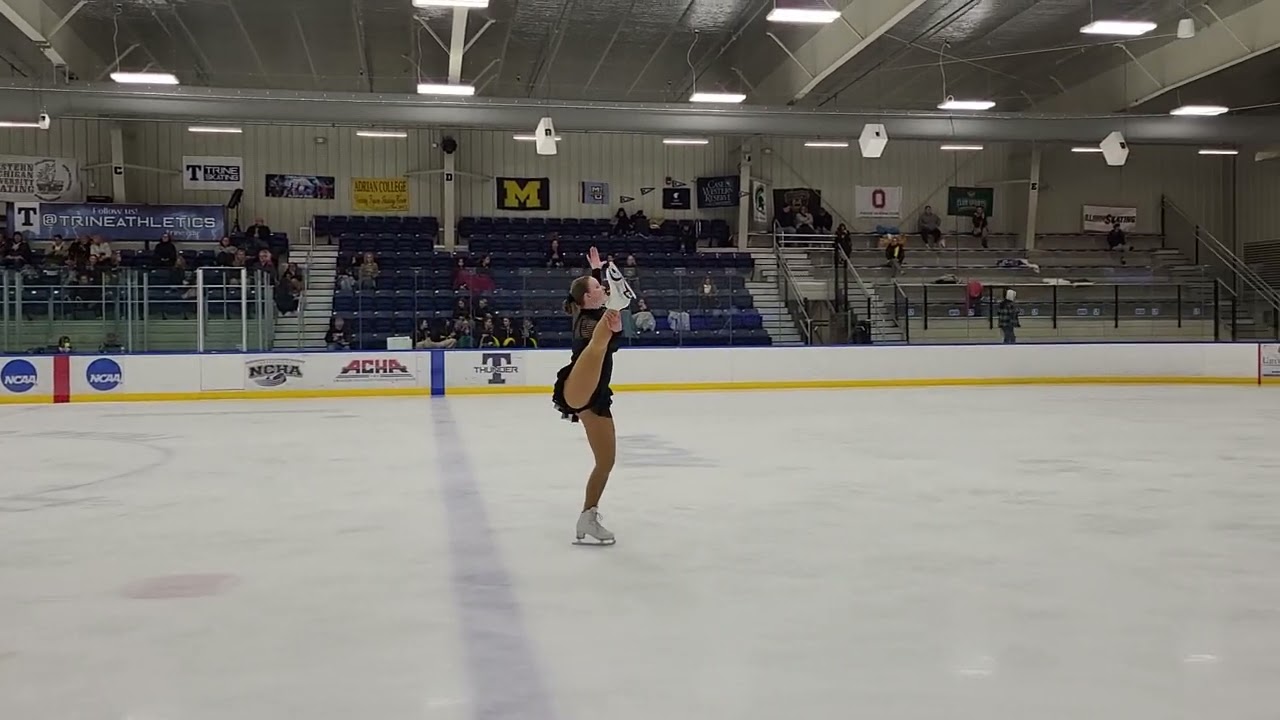 First Collegiate Figure Skating Competition Program! (Excel Pre-Juvenile)