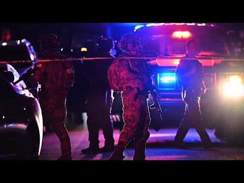 Video Spari alla cena dei corrispondenti della Casa Bianca, Trump portato via dai servizi segreti