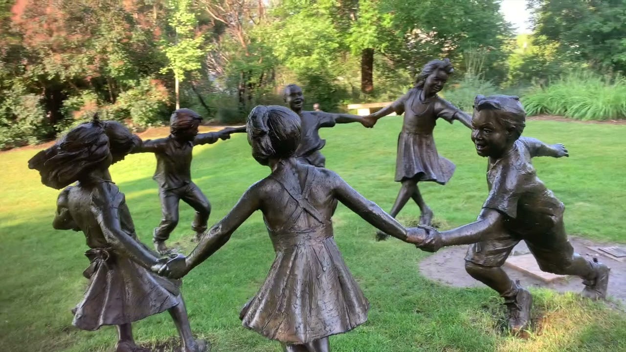 Sculpture festival as see through the eyes of an artist