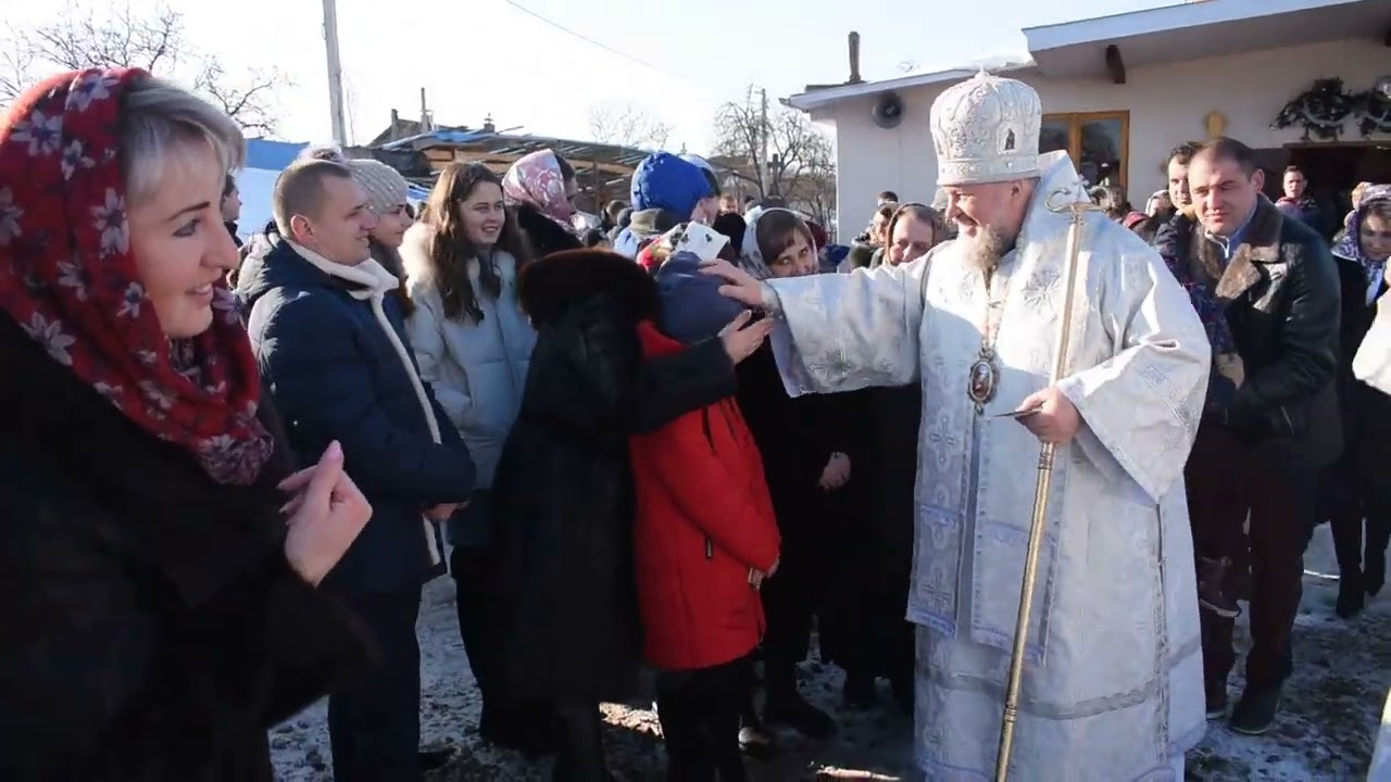Святкове БОГОСЛУЖІННЯ з нагоди освячення НАРІЖНОГО каменя під бувницво храму