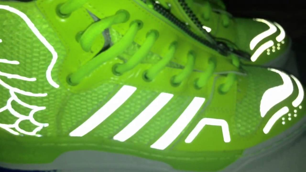 jeremy scott wings shop