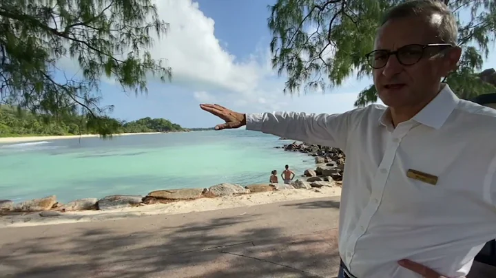 Constance Lemuria Tour with General Manager Bruno ...