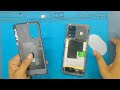Crazy smartphone back pannel open.