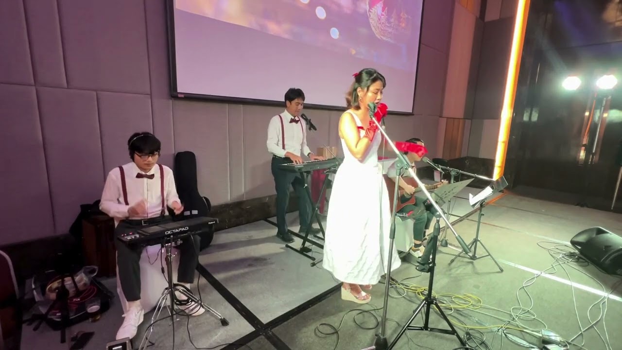 Lib Live House @Radisson Blu Sukhumvit