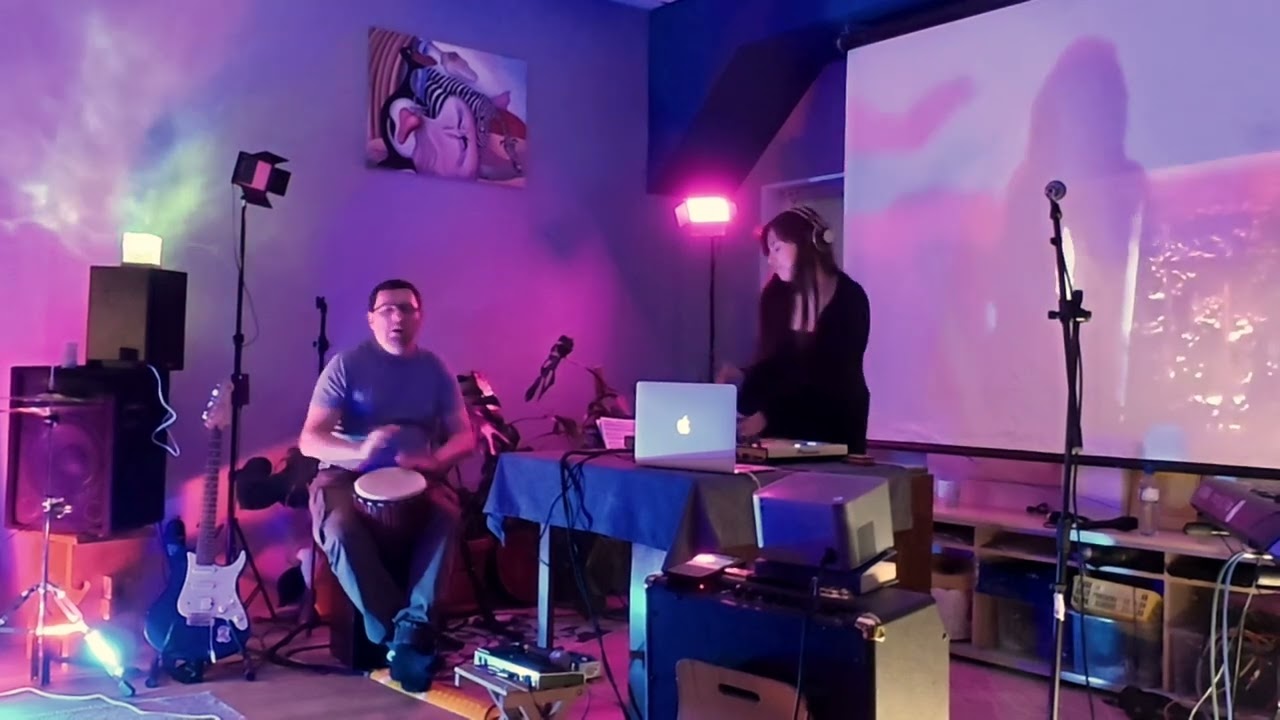 Музыкальный джем у E-notes