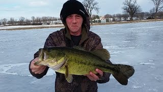 Big Bass, Crappie, Bluegill, & Pike Fishing ~ First Ice Fishing Video of the Season! 1/4/17