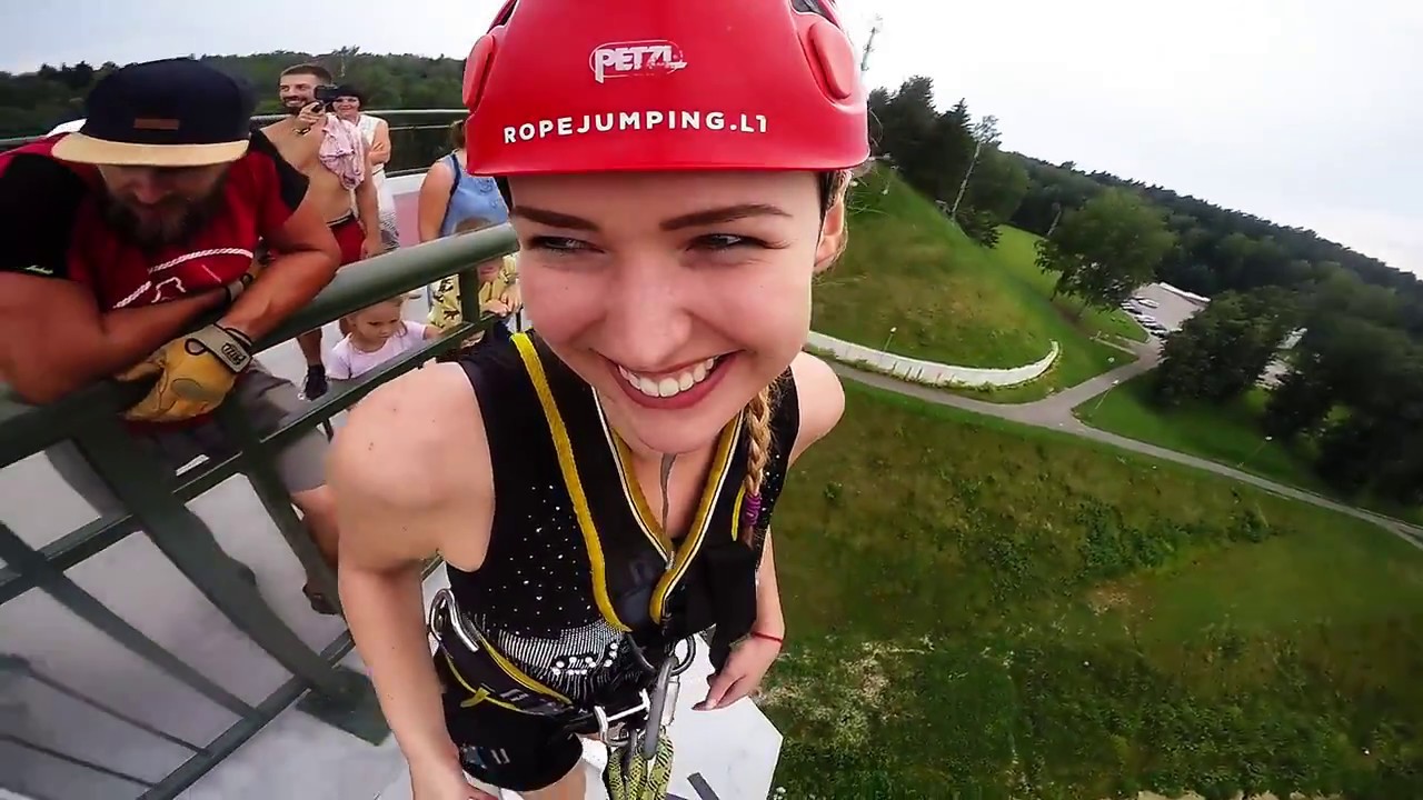 Rūta Vilūnaitė Ropejumping Baltosios Rožės tiltas, Alytus www.ropejumping.lt YouTube