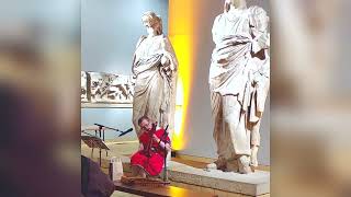 Live Lyre Performance at the British Museum!