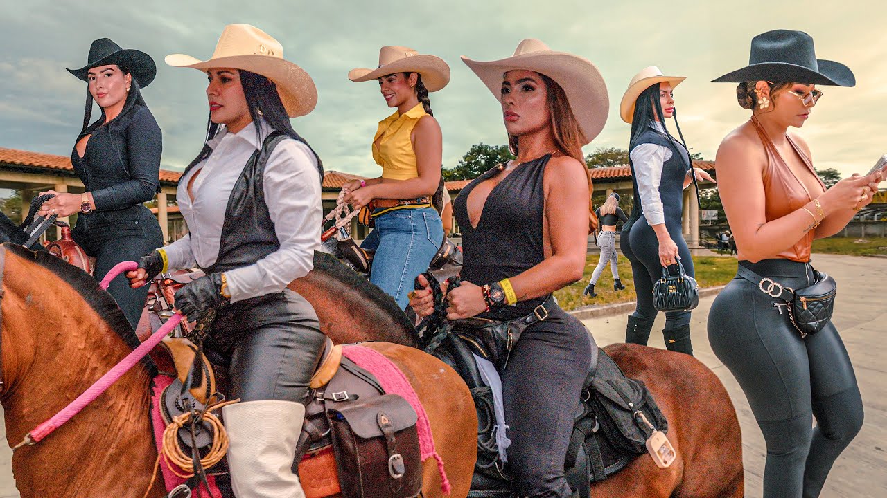 CABALGATA en las Fiestas de Cartago - Valle 🐴 COLOMBIA 2025 😍