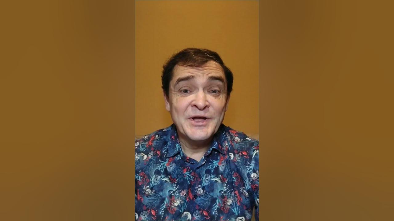 "Она была Красива...". Андрей Контуш. Читает Олег Митюшов. - YouTube