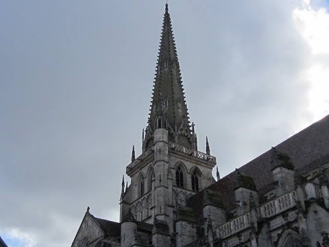 5- La Cathédrale Saint Lazare à Autun (Bourgogne)