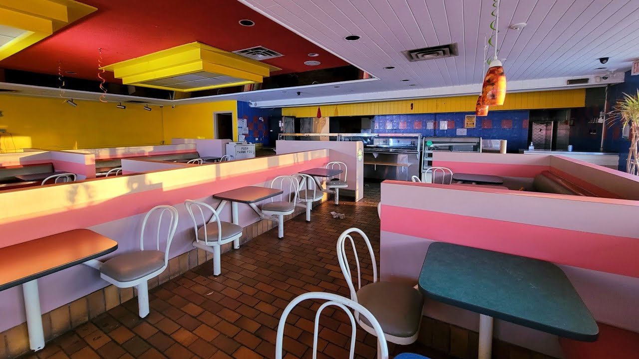 I Found a CREEPY Abandoned 1990's Restaurant with EVERYTHING Left Behind l WE WERE NOT ALONE
