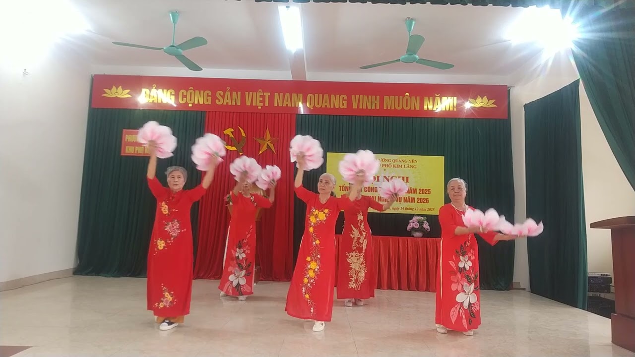Chúc Thọ Cụ -- Múa Hoa -- Câu lạc bộ Dưỡng Sinh Kim Lăng -- Phường Quảng Yên- Quảng Ninh