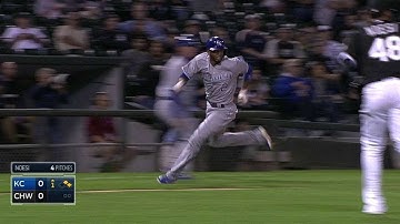 KC@CWS: Aoki rips an RBI triple into the corner