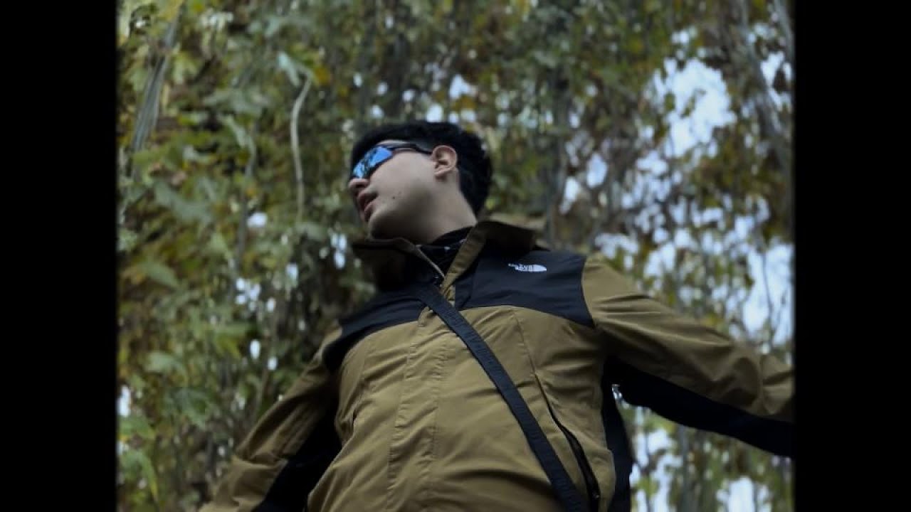 Guarda FREESTYLE 5 su YouTube Guarda FREESTYLE 5 su YouTube