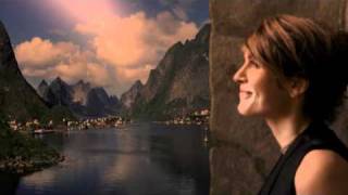 Video thumbnail of "KARI BREMNES  Over en By"