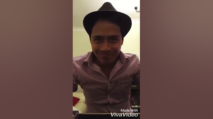 Viral Video UK: Magician pulls off cool trick with business card