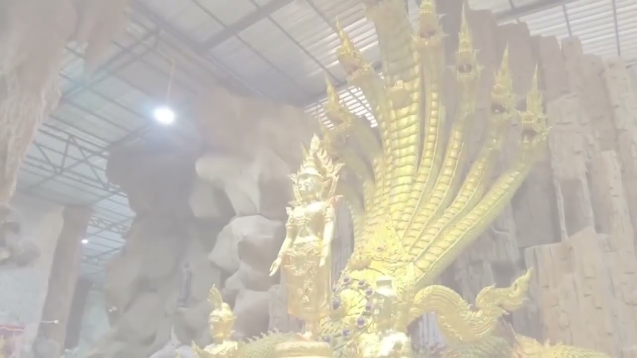 Wat Maneewong (w/o sub) Presented by Bandong Wittayakarn School