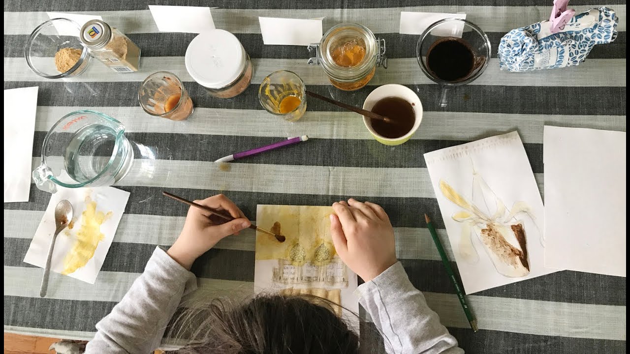 Al-Bustan Fil Bayt: LISA VOLTA Demonstrates Painting with Spices