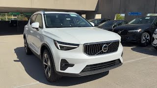 2025 Volvo XC40 B5 Plus Bright Theme V25460 Schaumburg, Arlington Heights, Elgin, Des Plaines, ...