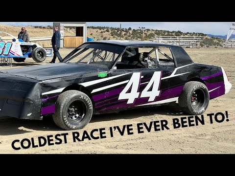 Racing in The Cold at Desert Thunder Raceway!