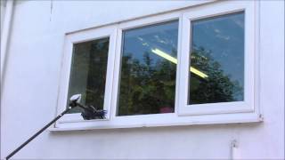 Basic Water-Fed Pole Window Cleaning Technique