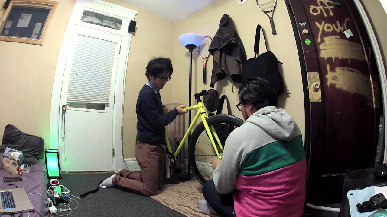 Pure Fix Glow Bike "Kilo" 蛍光バイク -MickelberryFixies-