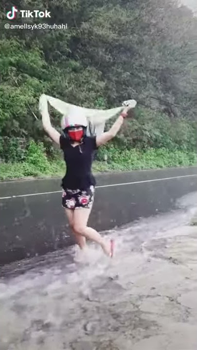 Dukung Chanel aku ya 🥰