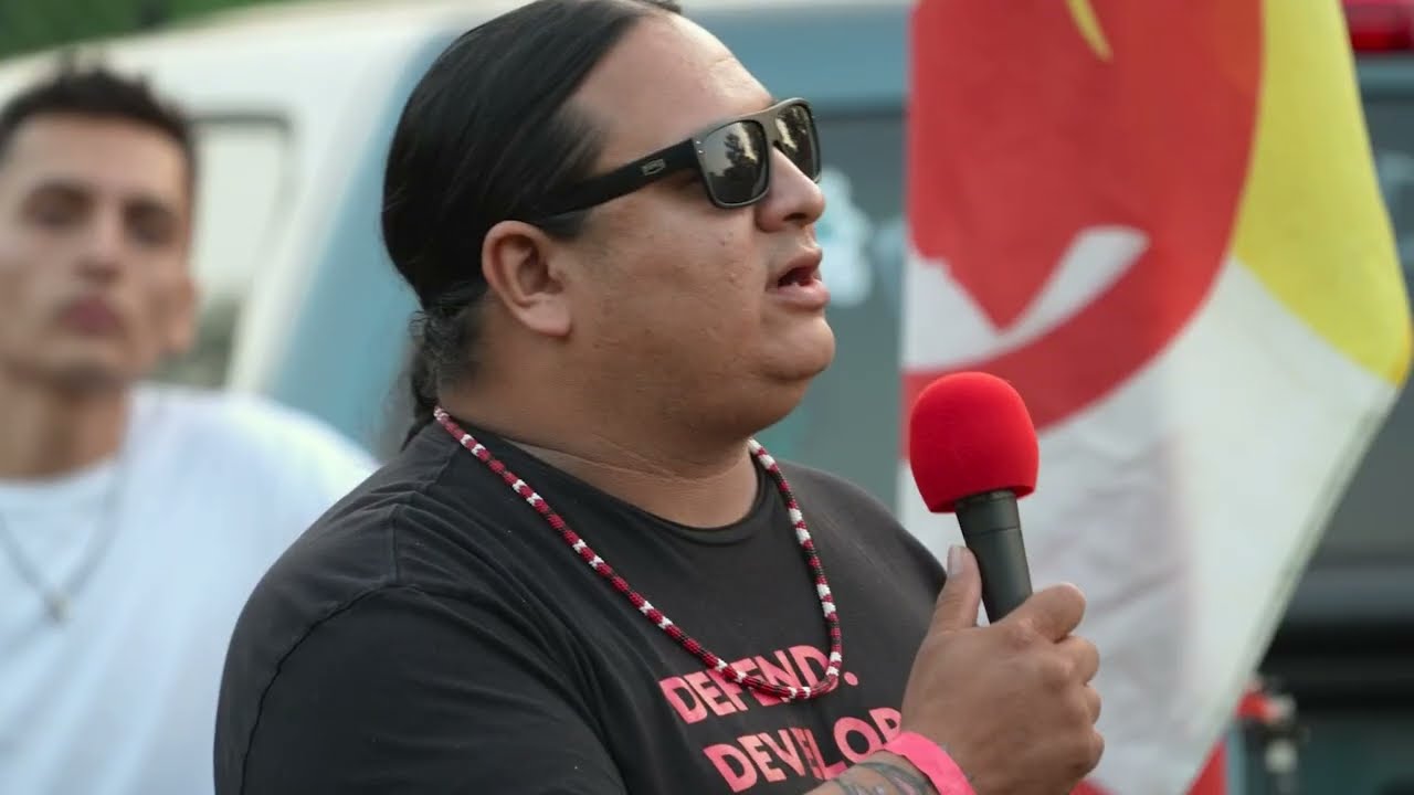 Trailer de Free Leonard Peltier