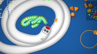 Worm zone io🐍white giant snake screenshot 1