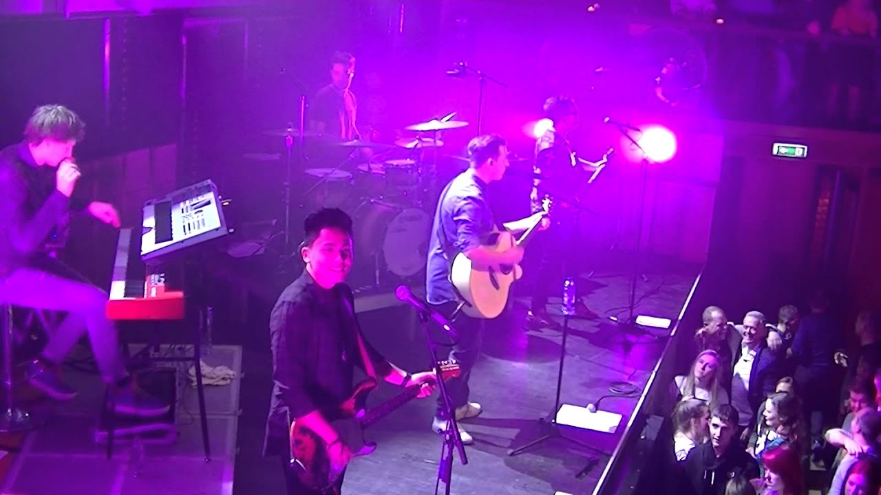 Nielson - Als je naar me kijkt (Live @ Villa Thalia, Rotterdam) - YouTube