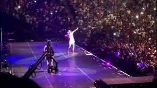 TheTrophyLife.Net: Nicki Minaj Brings Out Lil Wayne For 